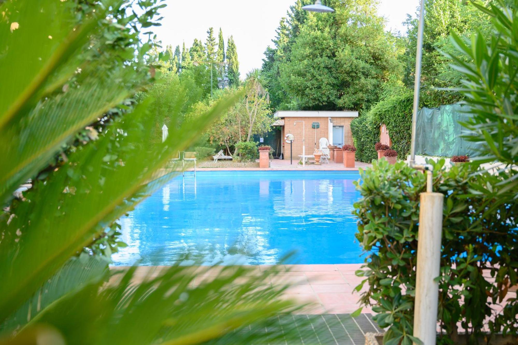 Laura Sweet Home Con Piscina Rom Exterior foto